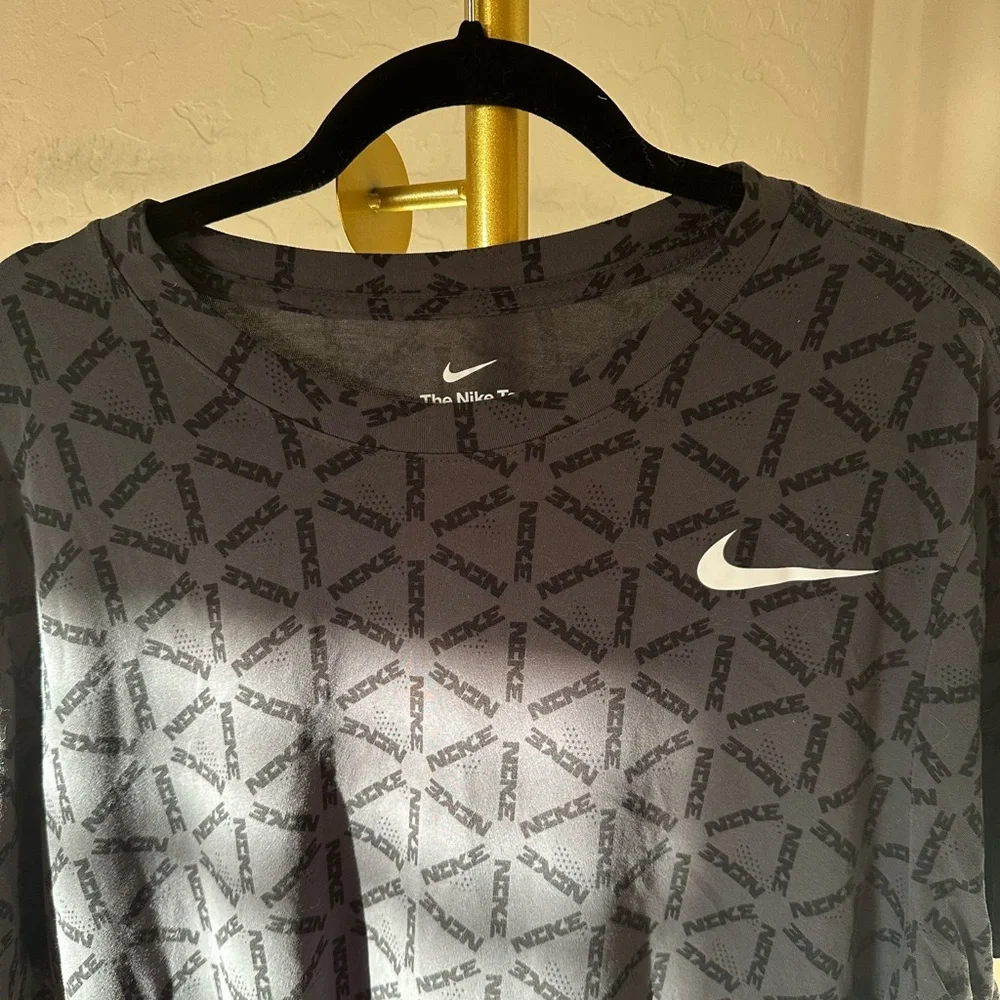Men's Nike logo dri-fit t-shirt - Picture 2 of 4